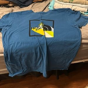 The Northface T-shirt